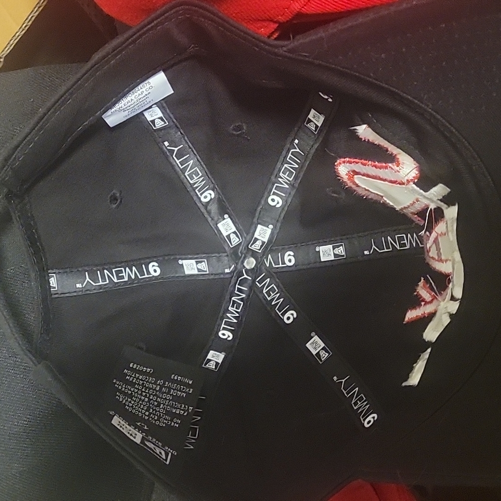 Hat - Picture 4 of 4